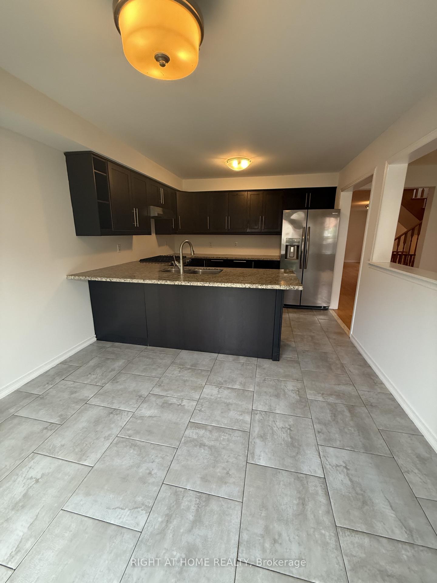Photo 15 of 427 Chandler Crescent, Milton, Scott — HOMEH