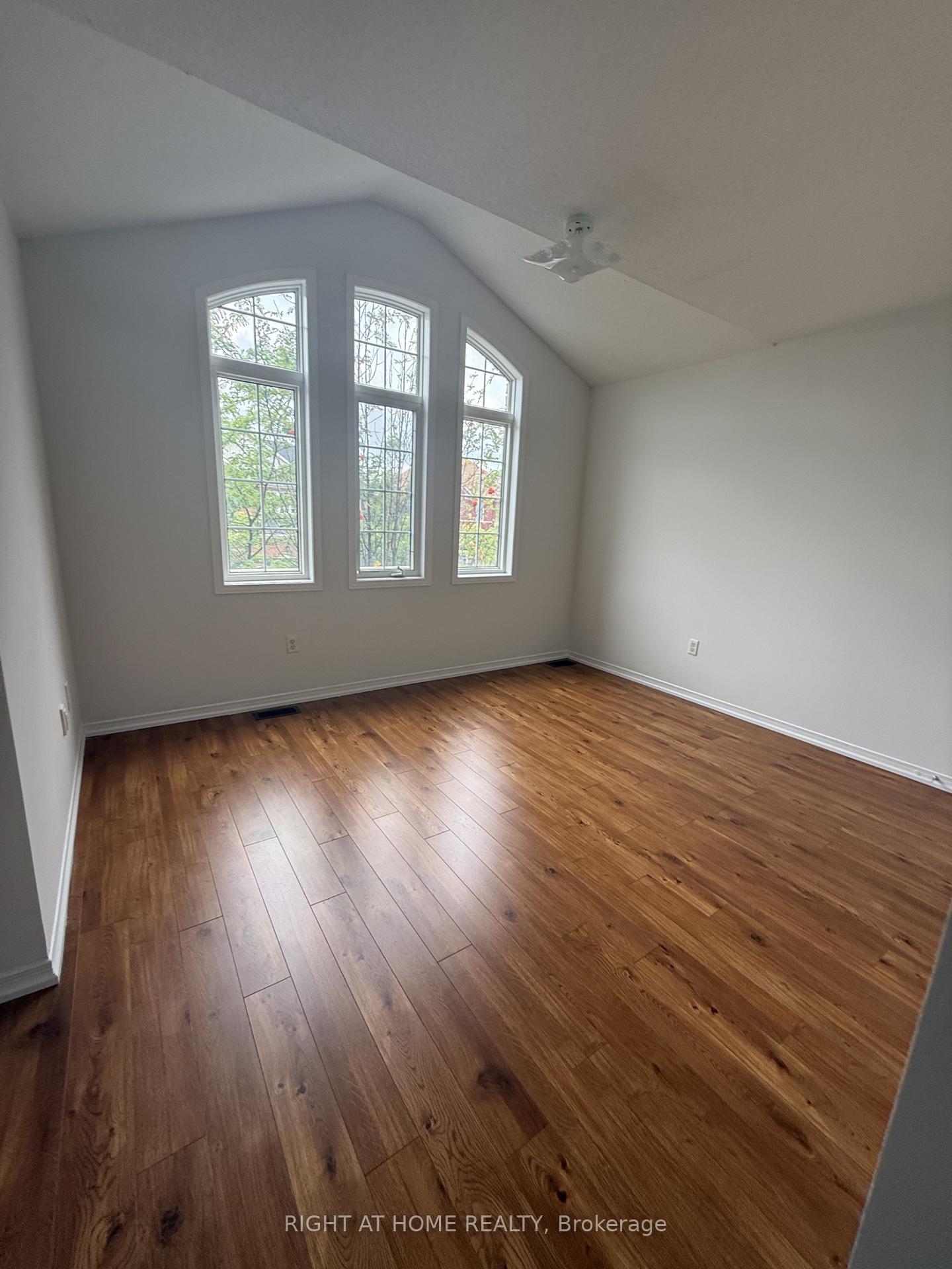 Photo 19 of 427 Chandler Crescent, Milton, Scott — HOMEH