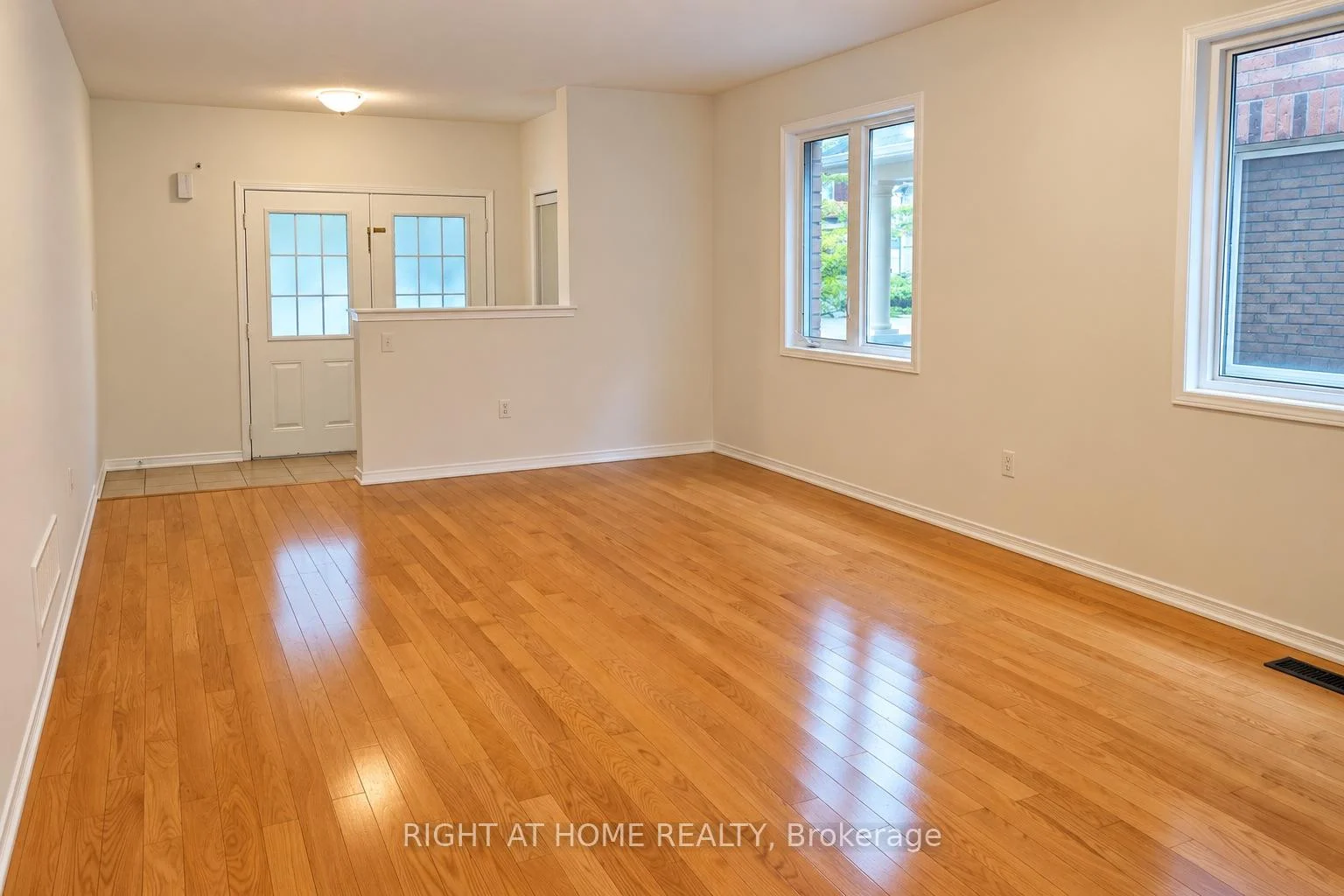 Photo 14 of 427 Chandler Crescent, Milton, Scott — HOMEH