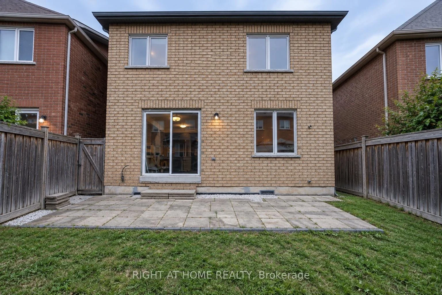 Photo 55 of 427 Chandler Crescent, Milton, Scott — HOMEH