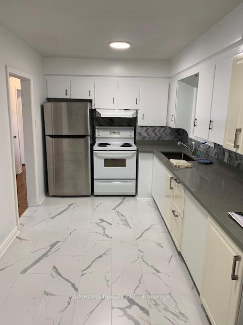 Front of Unit Main Floor, 224 Finch Avenue E
