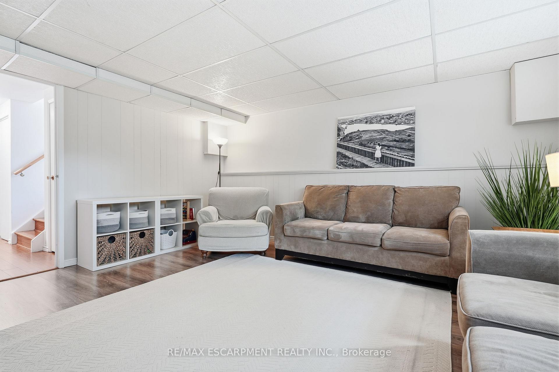 Photo 21 of 3 Glengrove Avenue, Grimsby, Grimsby Beach — HOMEH