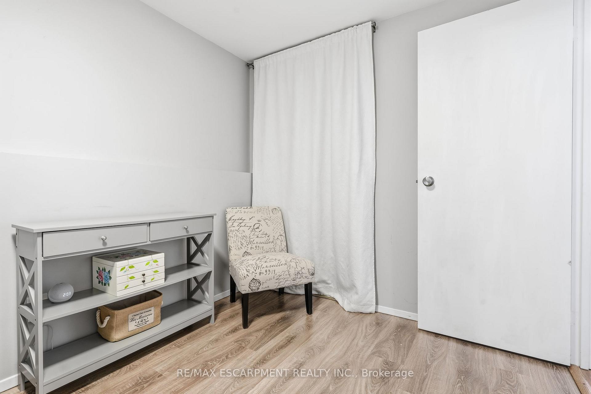 Photo 25 of 3 Glengrove Avenue, Grimsby, Grimsby Beach — HOMEH