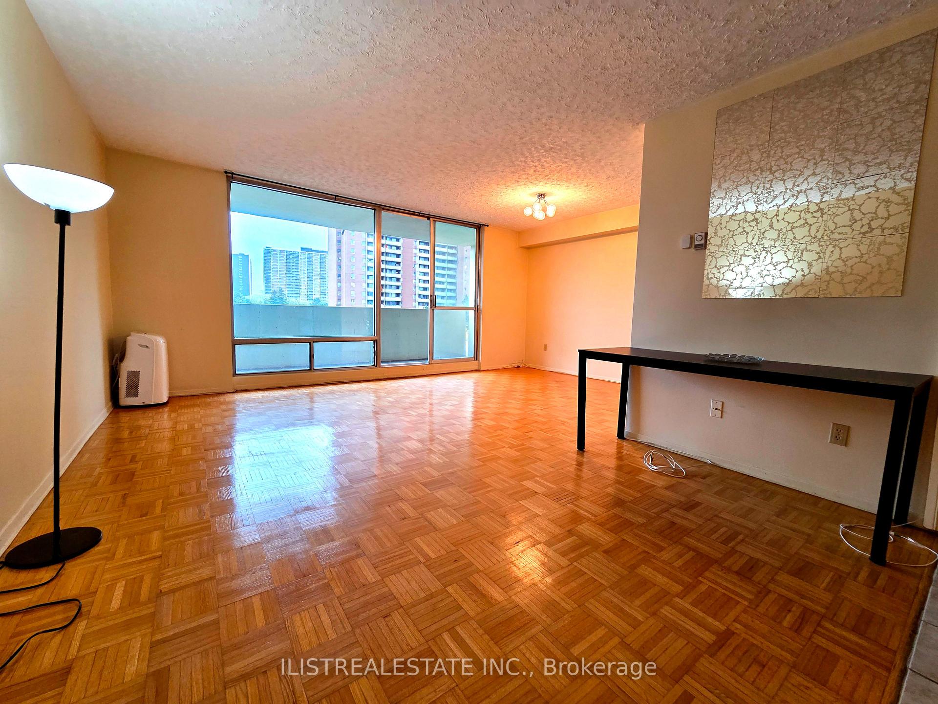 Photo 5 of Unit 407, 5 Massey Square, Toronto, Crescent Town — HOMEH