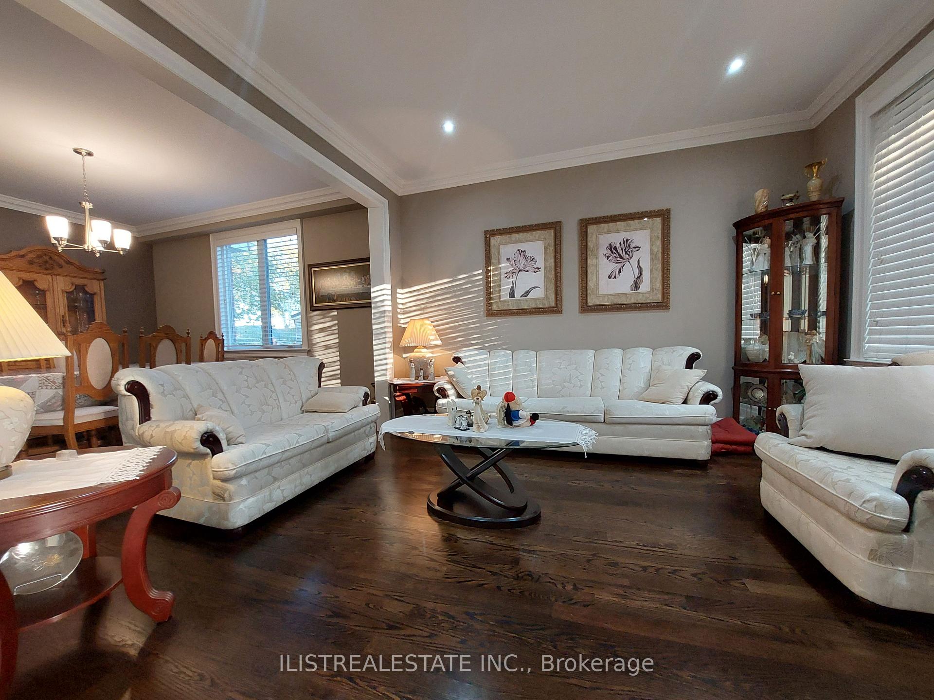 Photo 3 of 59 Princemere Crescent, Scarborough, Wexford-Maryvale — HOMEH