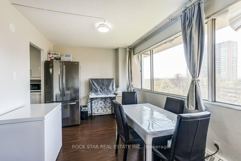 Photo 12 of Unit 708, 10 Sunny Glenway, Toronto, Flemingdon Park — HOMEH