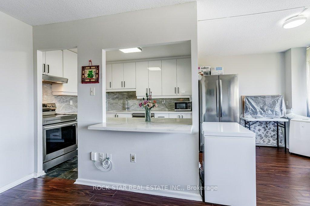 Photo 16 of Unit 708, 10 Sunny Glenway, Toronto, Flemingdon Park — HOMEH