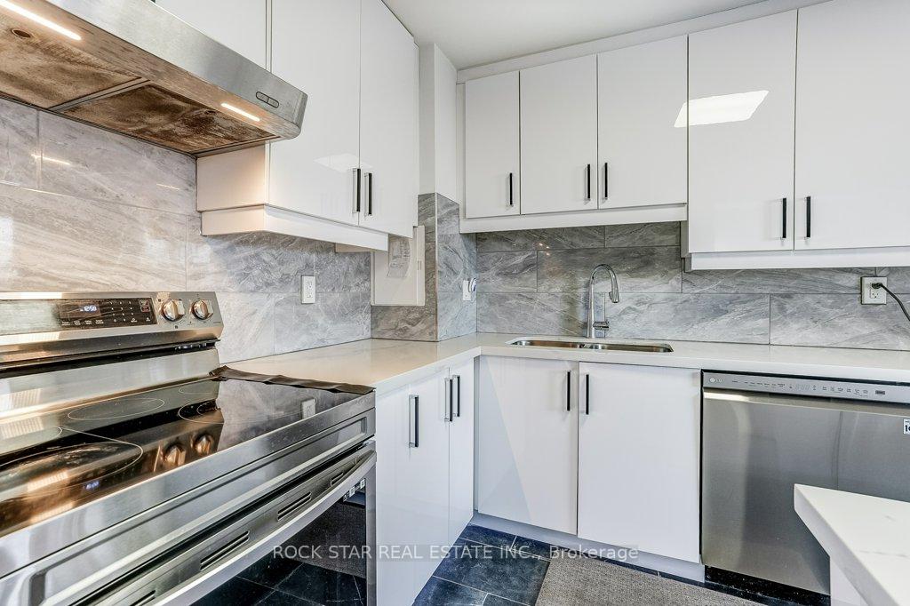 Photo 15 of Unit 708, 10 Sunny Glenway, Toronto, Flemingdon Park — HOMEH
