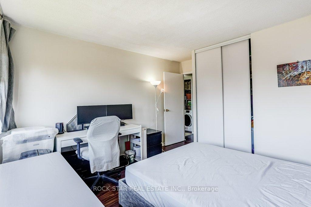 Photo 19 of Unit 708, 10 Sunny Glenway, Toronto, Flemingdon Park — HOMEH