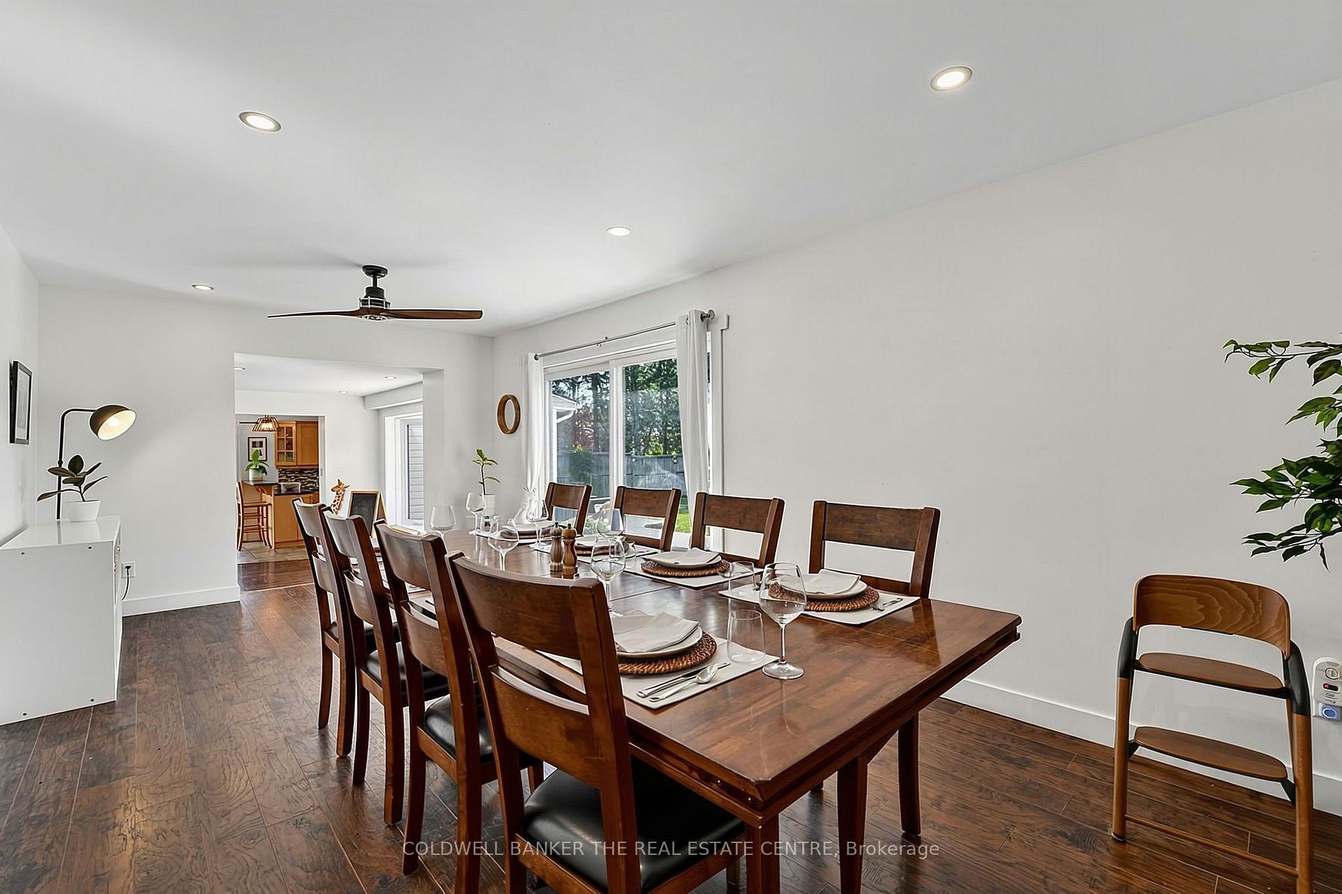 Photo 17 of 205 Sunset Crescent, Innisfil, Stroud — HOMEH