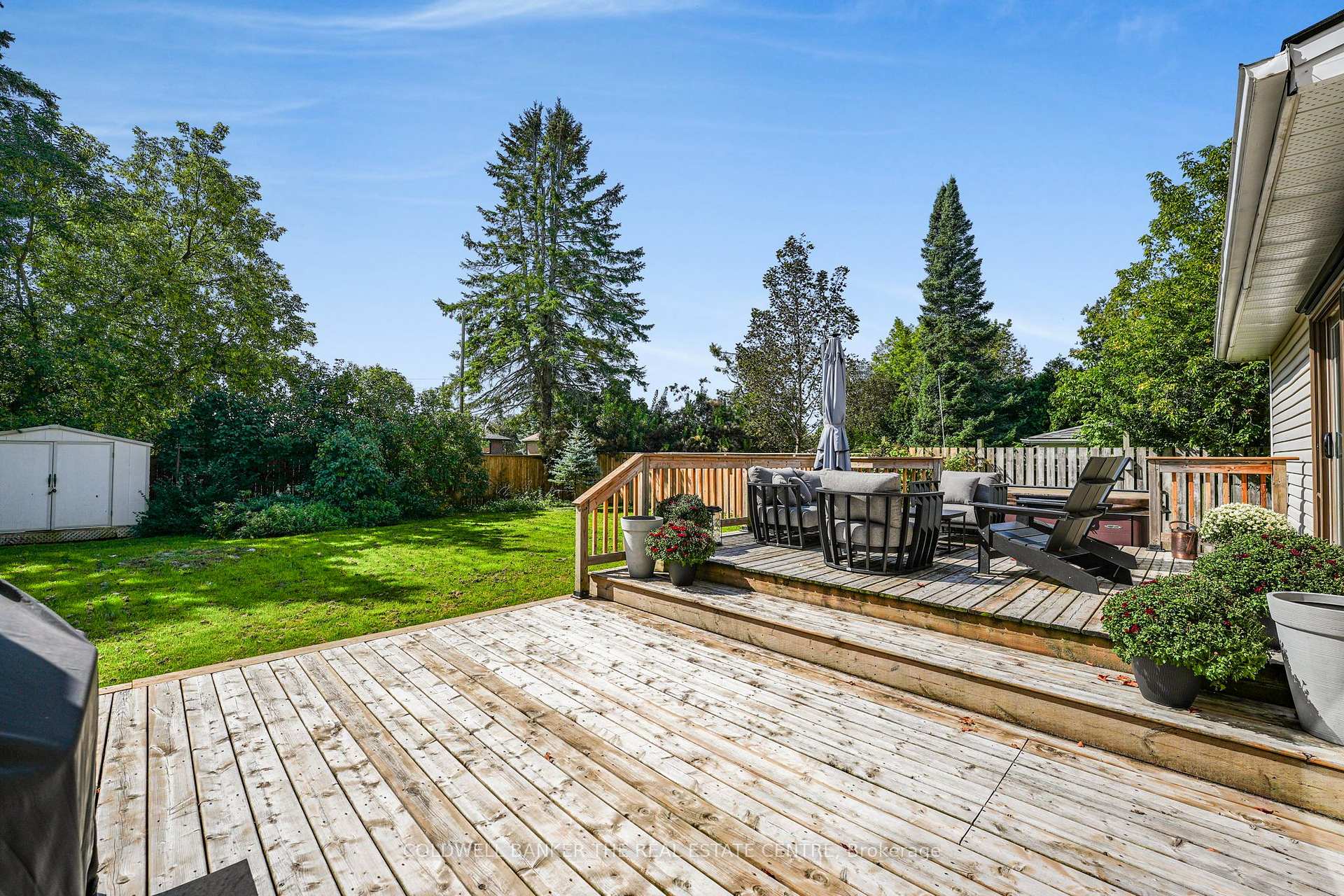 Photo 37 of 205 Sunset Crescent, Innisfil, Stroud — HOMEH