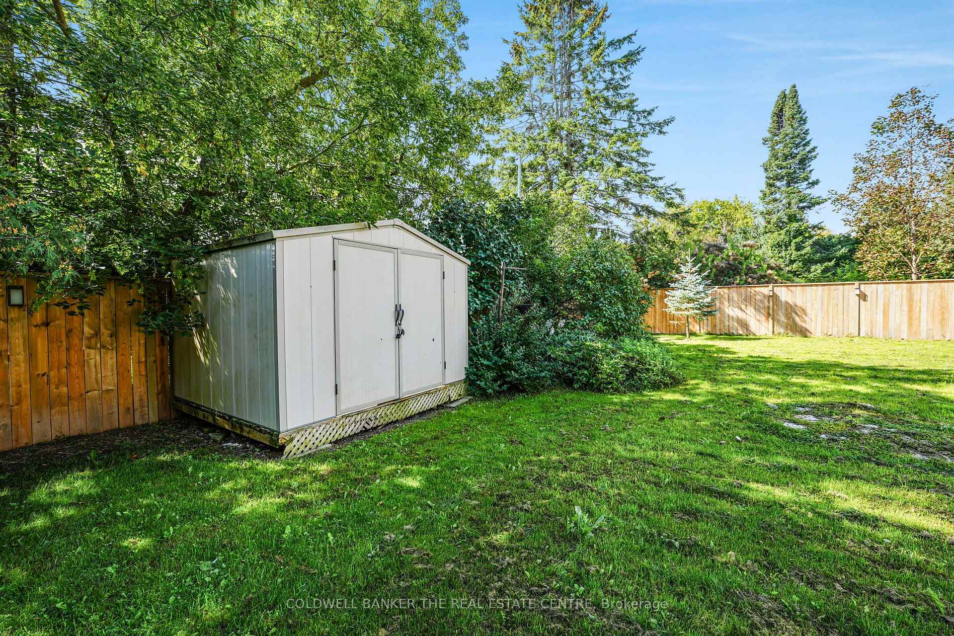 Photo 41 of 205 Sunset Crescent, Innisfil, Stroud — HOMEH