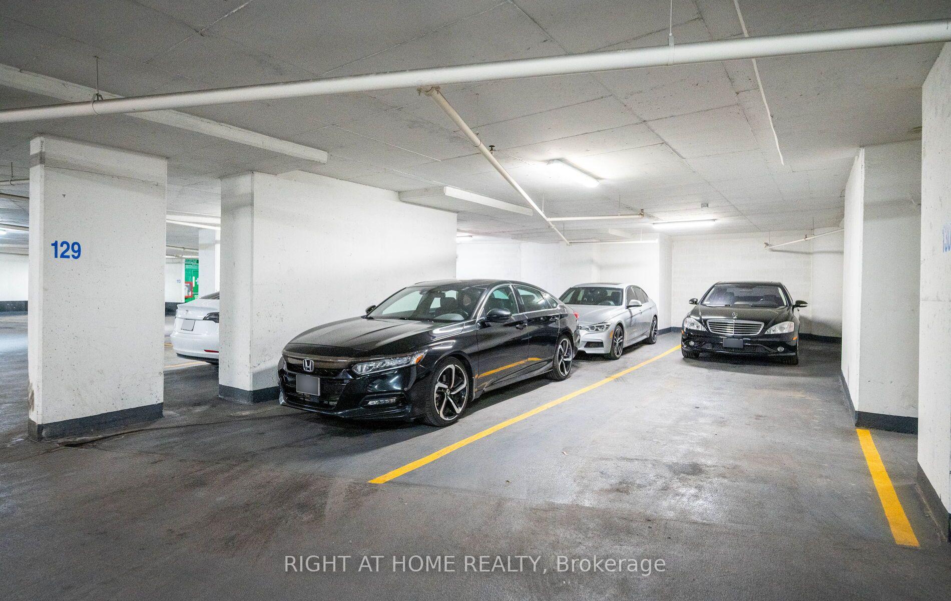 Photo 3 of Unit 4902 LPH, 50 Absolute Avenue, Mississauga, City Centre — HOMEH