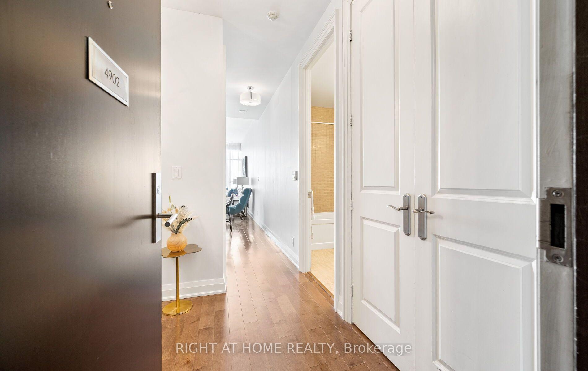 Photo 4 of Unit 4902 LPH, 50 Absolute Avenue, Mississauga, City Centre — HOMEH