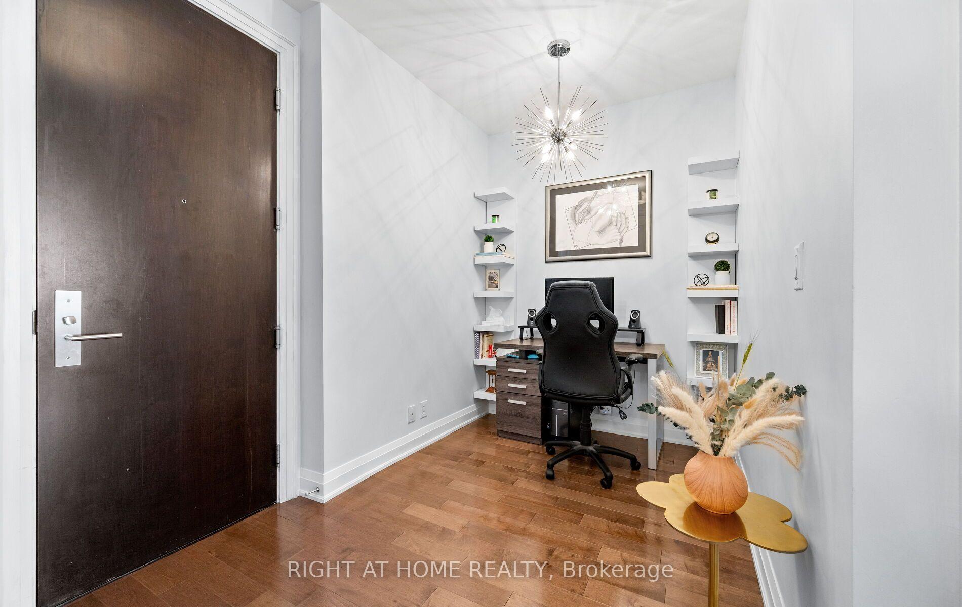 Photo 6 of Unit 4902 LPH, 50 Absolute Avenue, Mississauga, City Centre — HOMEH