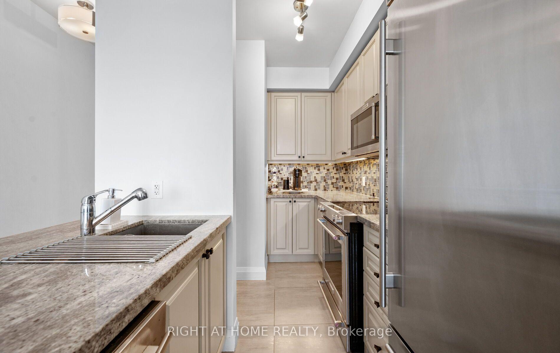Photo 15 of Unit 4902 LPH, 50 Absolute Avenue, Mississauga, City Centre — HOMEH