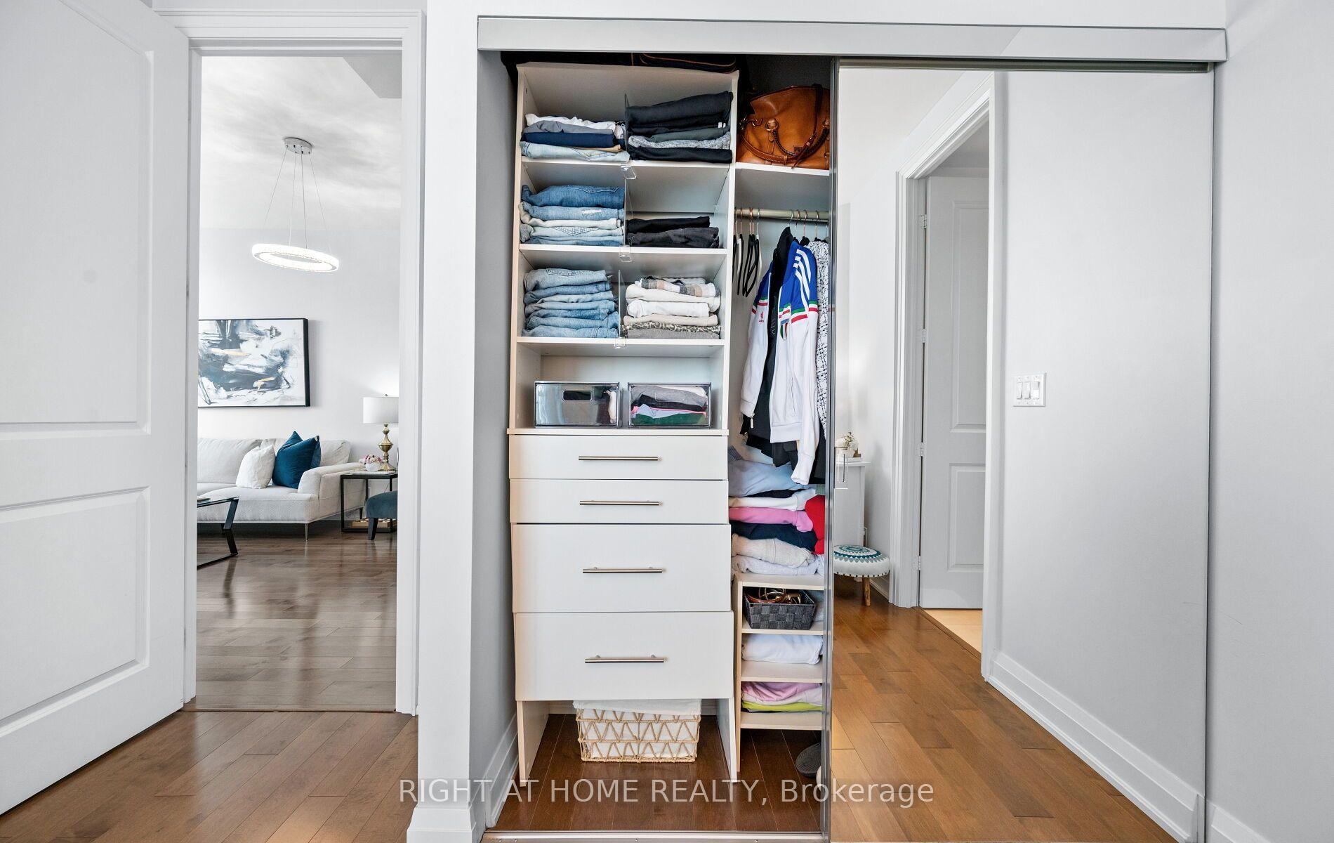 Photo 19 of Unit 4902 LPH, 50 Absolute Avenue, Mississauga, City Centre — HOMEH