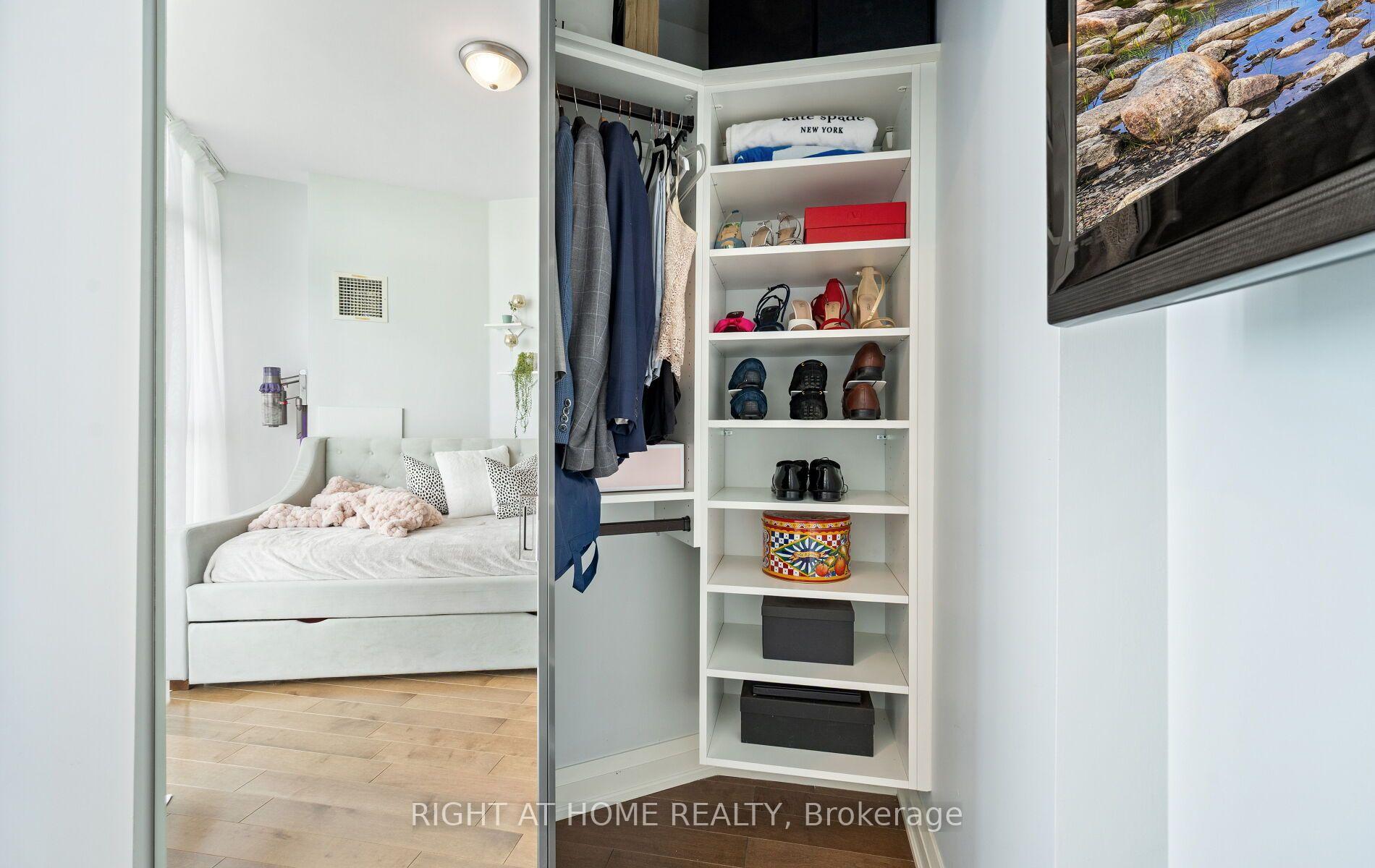 Photo 23 of Unit 4902 LPH, 50 Absolute Avenue, Mississauga, City Centre — HOMEH
