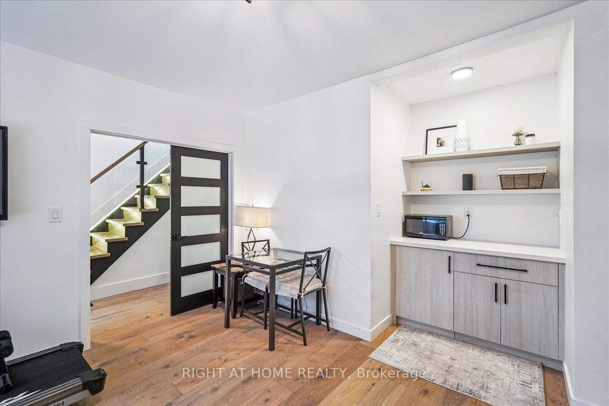 Photo 13 of 2090 Stonehouse Crescent, Mississauga, Sheridan — HOMEH