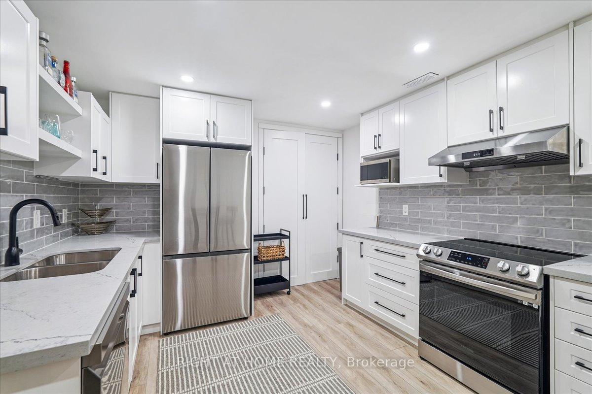 Photo 20 of 2090 Stonehouse Crescent, Mississauga, Sheridan — HOMEH