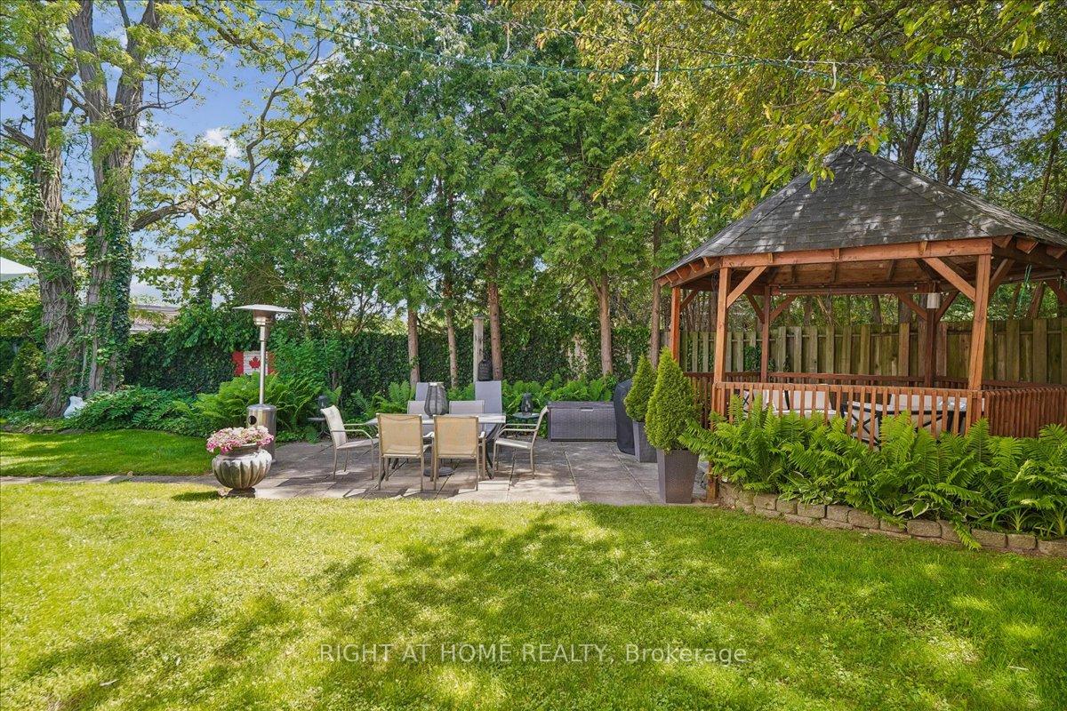 Photo 25 of 2090 Stonehouse Crescent, Mississauga, Sheridan — HOMEH