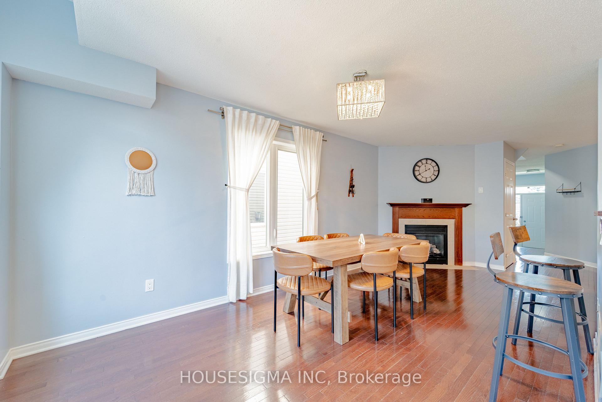 Photo 10 of 407 Dusk Private, Ottawa, Fallingbrook/Gardenway South — HOMEH