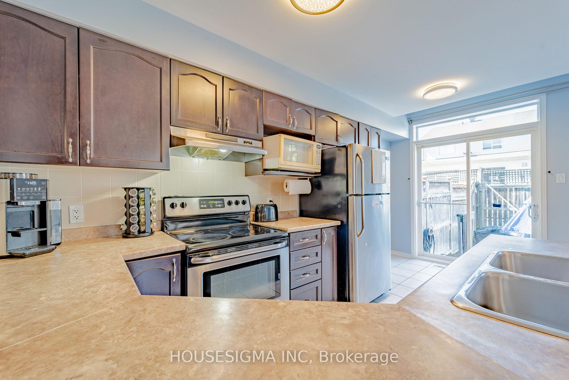 Photo 12 of 407 Dusk Private, Ottawa, Fallingbrook/Gardenway South — HOMEH