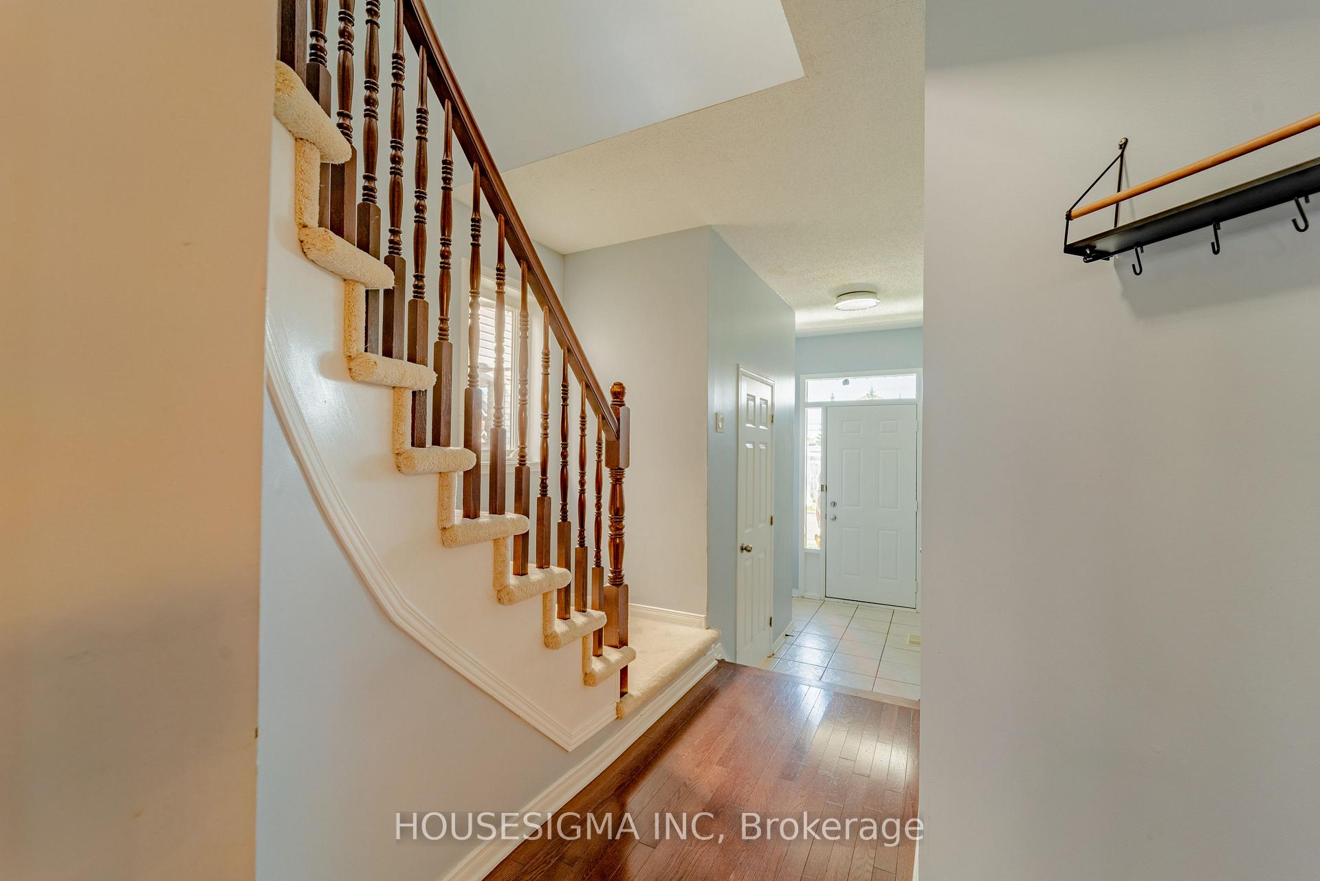 Photo 15 of 407 Dusk Private, Ottawa, Fallingbrook/Gardenway South — HOMEH