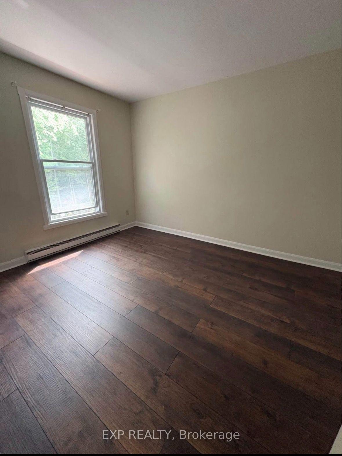 Photo 4 of Unit C, 24 Arnold Drive, Ottawa, Arbeatha Park — HOMEH