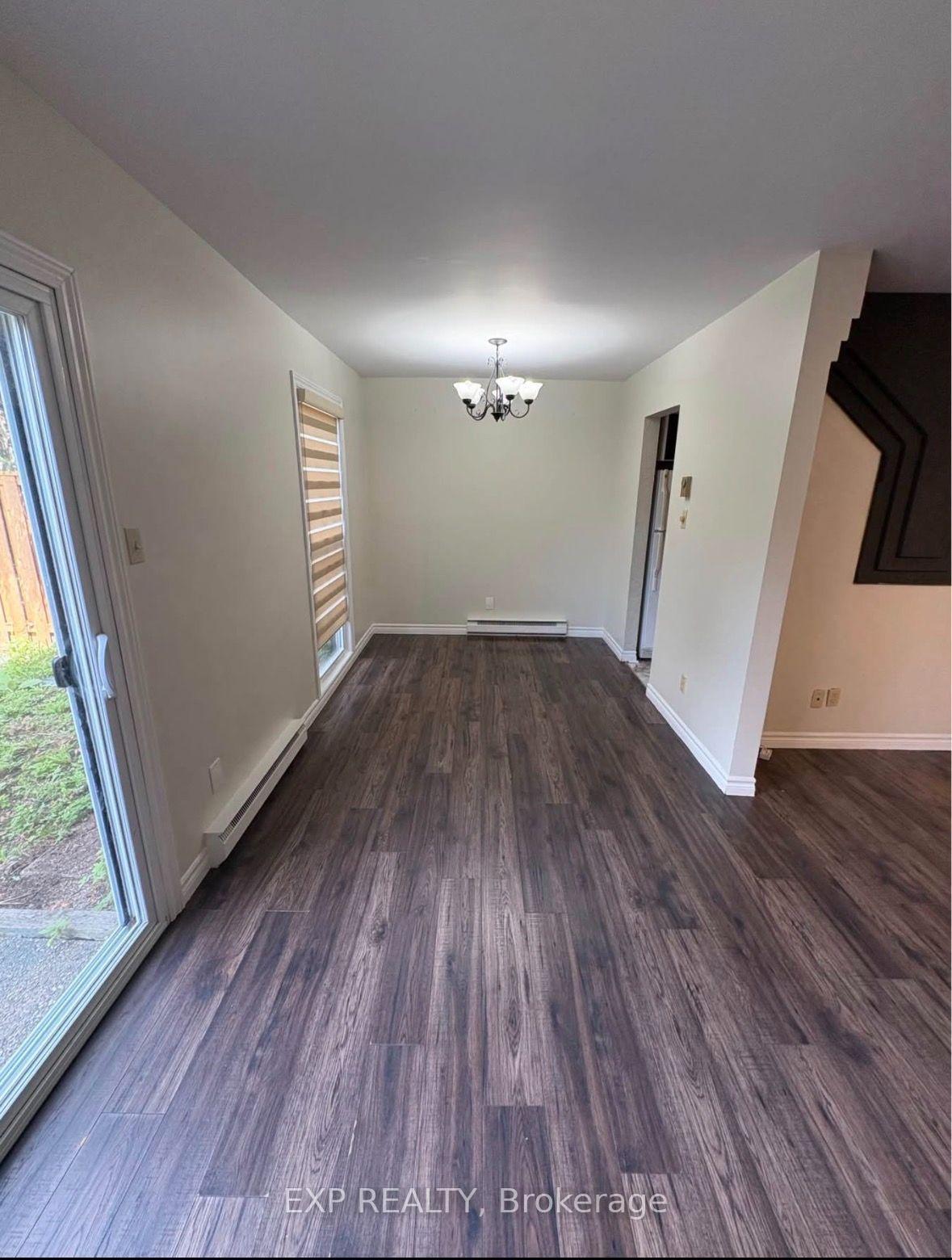 Photo 6 of Unit C, 24 Arnold Drive, Ottawa, Arbeatha Park — HOMEH