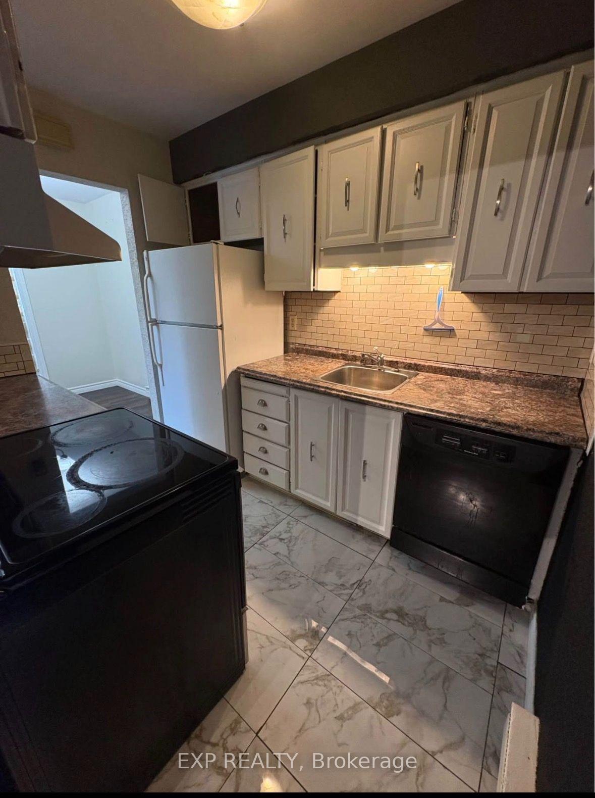 Photo 7 of Unit C, 24 Arnold Drive, Ottawa, Arbeatha Park — HOMEH