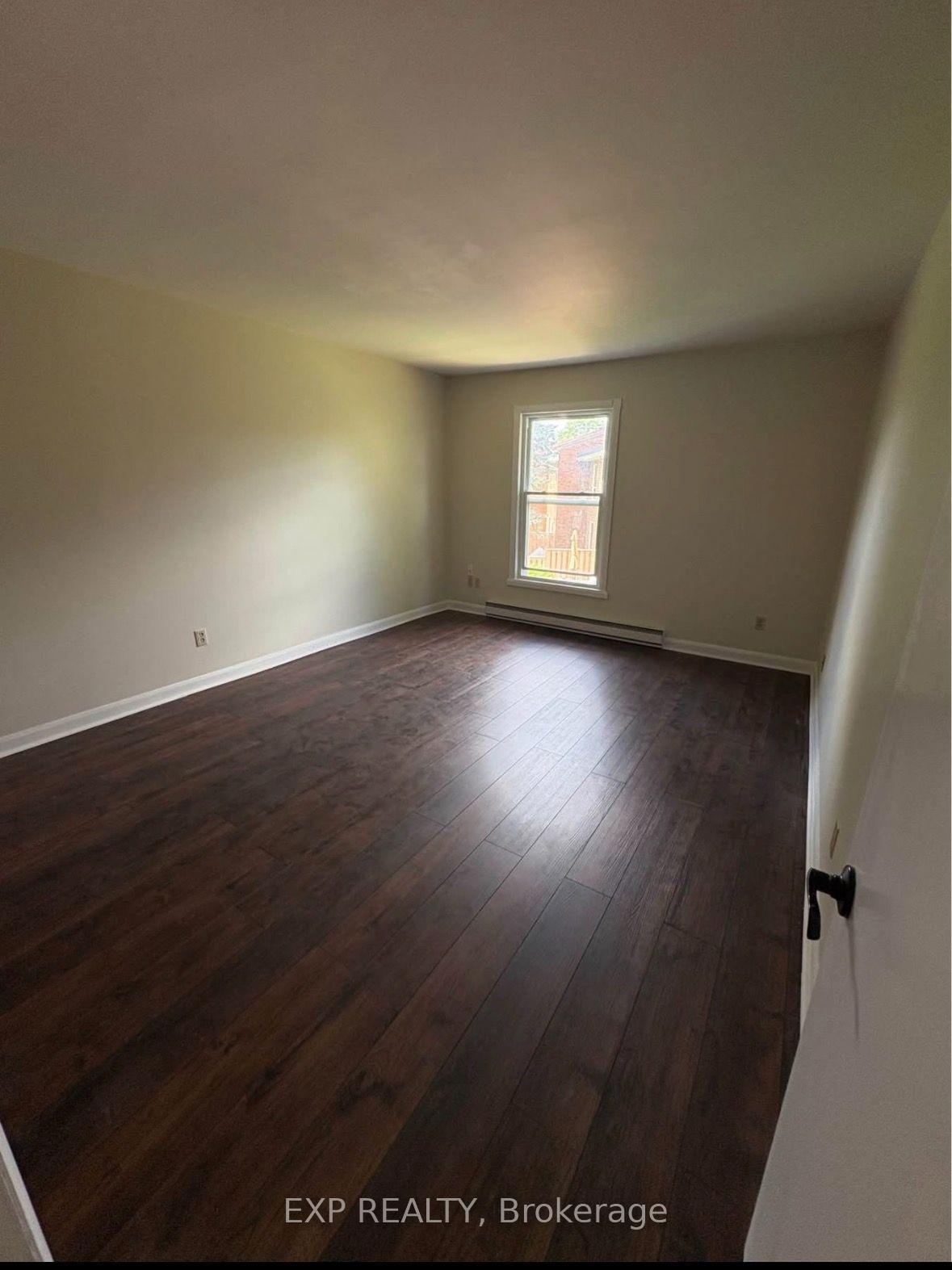 Photo 13 of Unit C, 24 Arnold Drive, Ottawa, Arbeatha Park — HOMEH