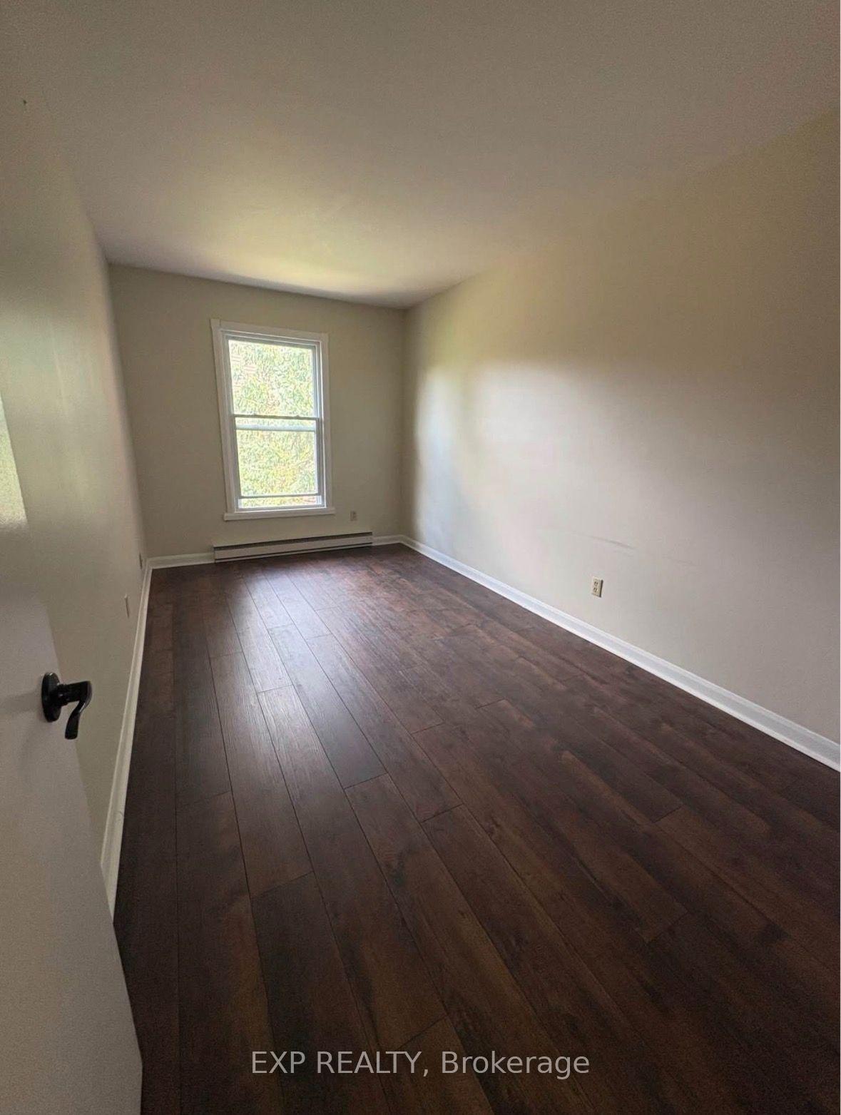 Photo 14 of Unit C, 24 Arnold Drive, Ottawa, Arbeatha Park — HOMEH
