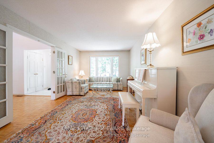 Photo 8 of 27 Drumern Crescent, Richmond Hill, North Richvale — HOMEH