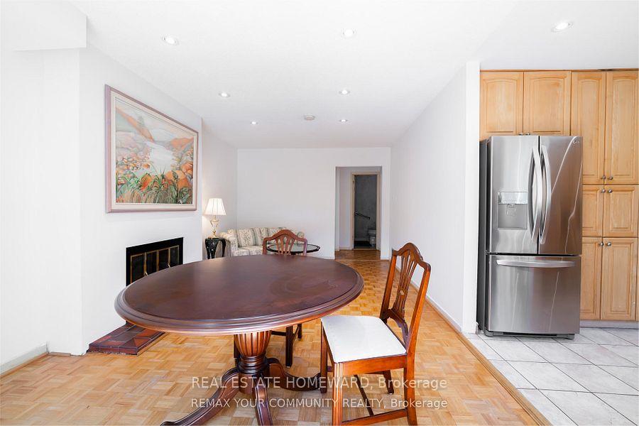 Photo 11 of 27 Drumern Crescent, Richmond Hill, North Richvale — HOMEH