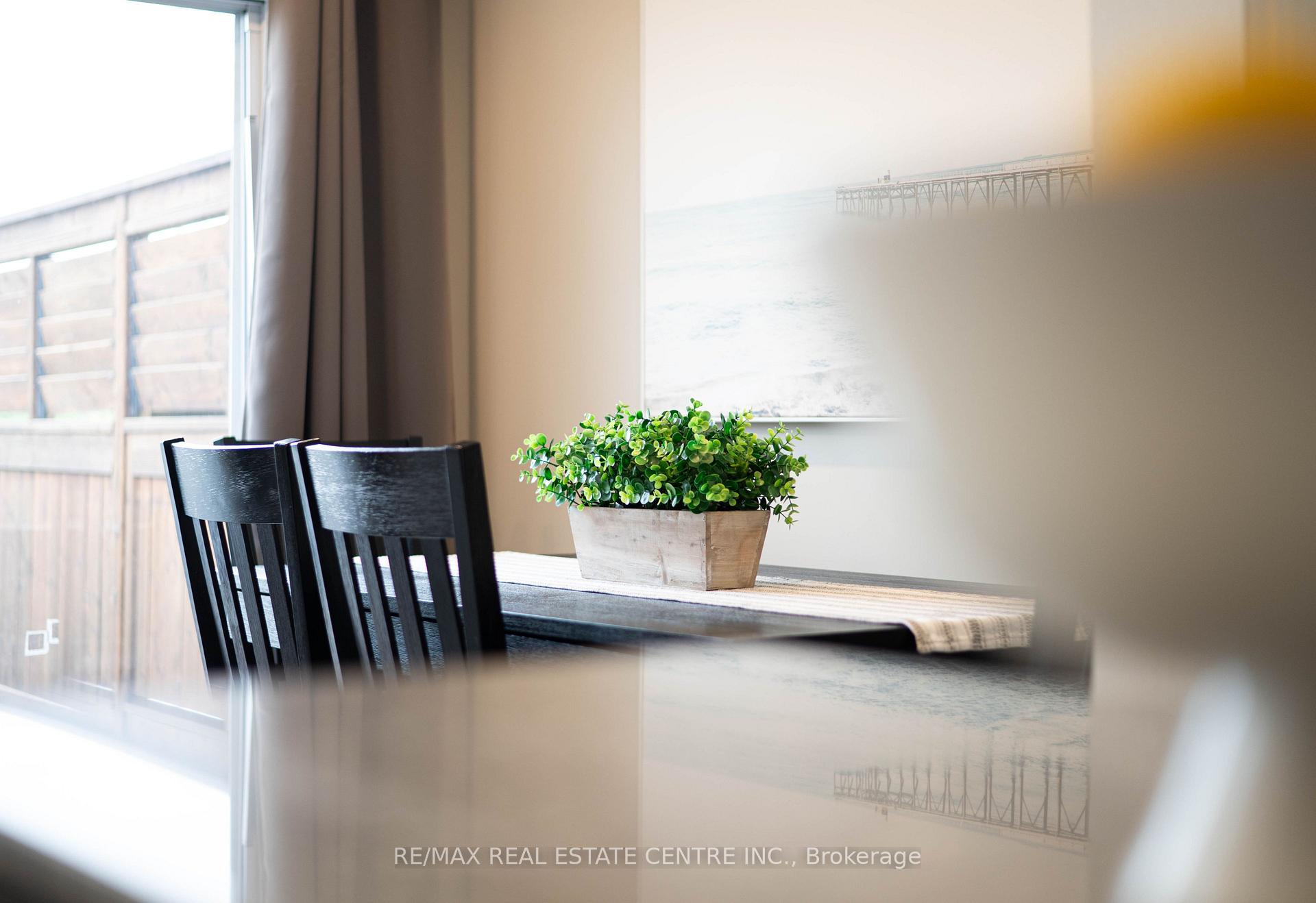 Photo 18 of 53 Benjamin Crescent, Orangeville — HOMEH