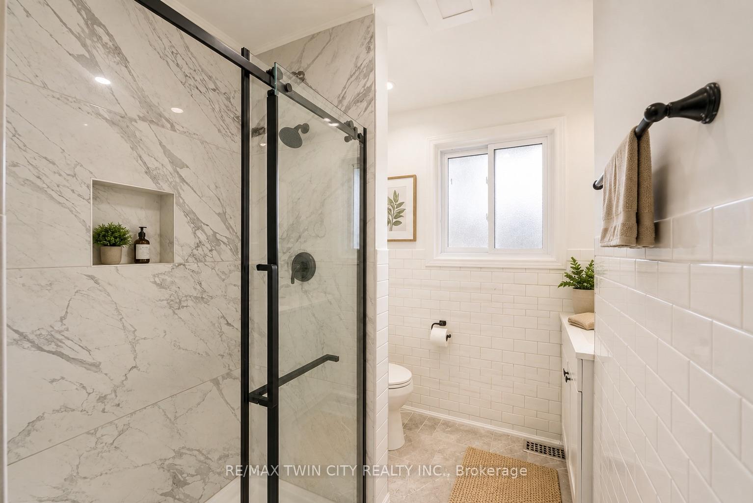Photo 12 of Unit UPPER LEVEL, 58 Tupper Crescent, Kitchener, Grand River North — HOMEH