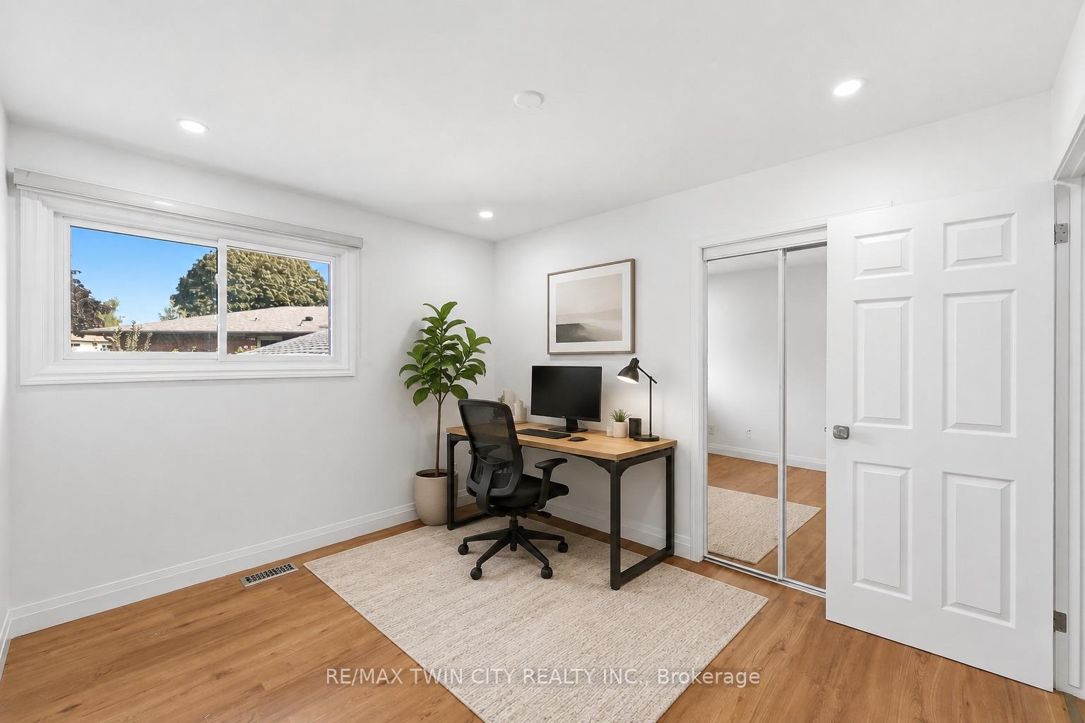 Photo 18 of Unit UPPER LEVEL, 58 Tupper Crescent, Kitchener, Grand River North — HOMEH