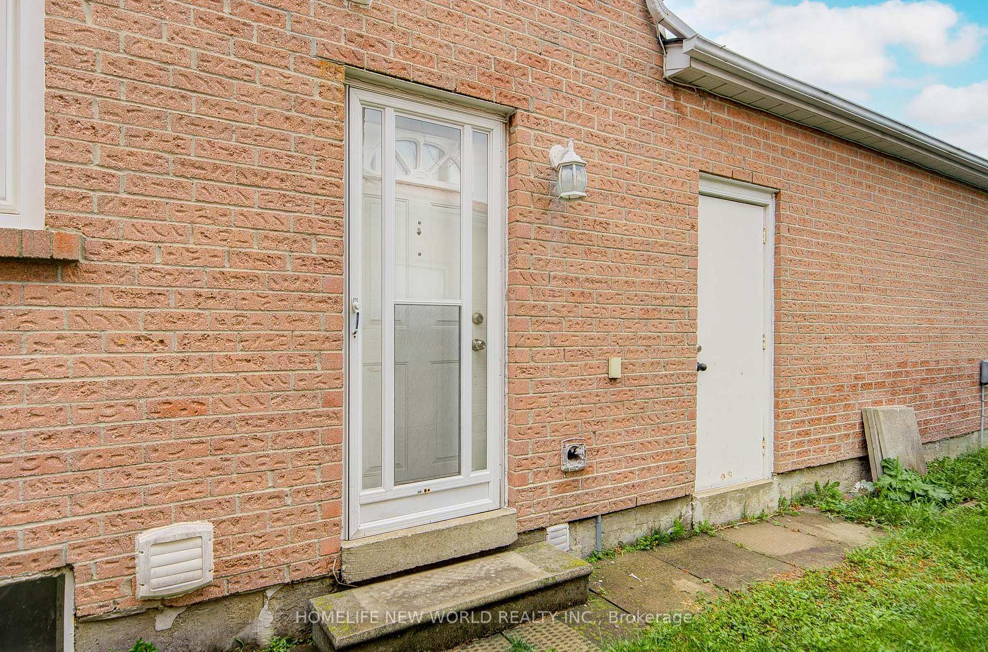 Photo 79 of 199 Harrowsmith Drive W, Mississauga, Hurontario — HOMEH
