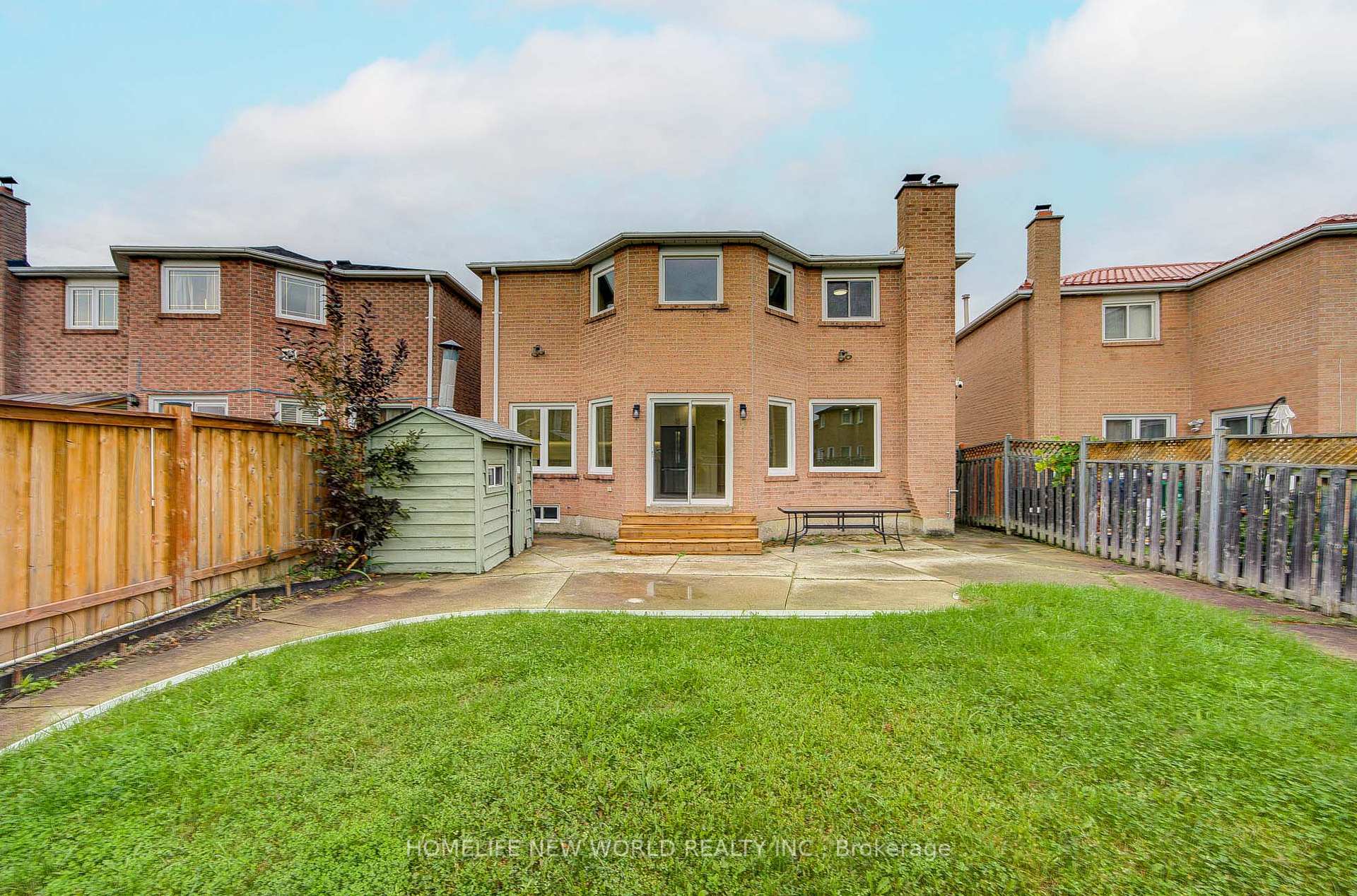 Photo 81 of 199 Harrowsmith Drive W, Mississauga, Hurontario — HOMEH