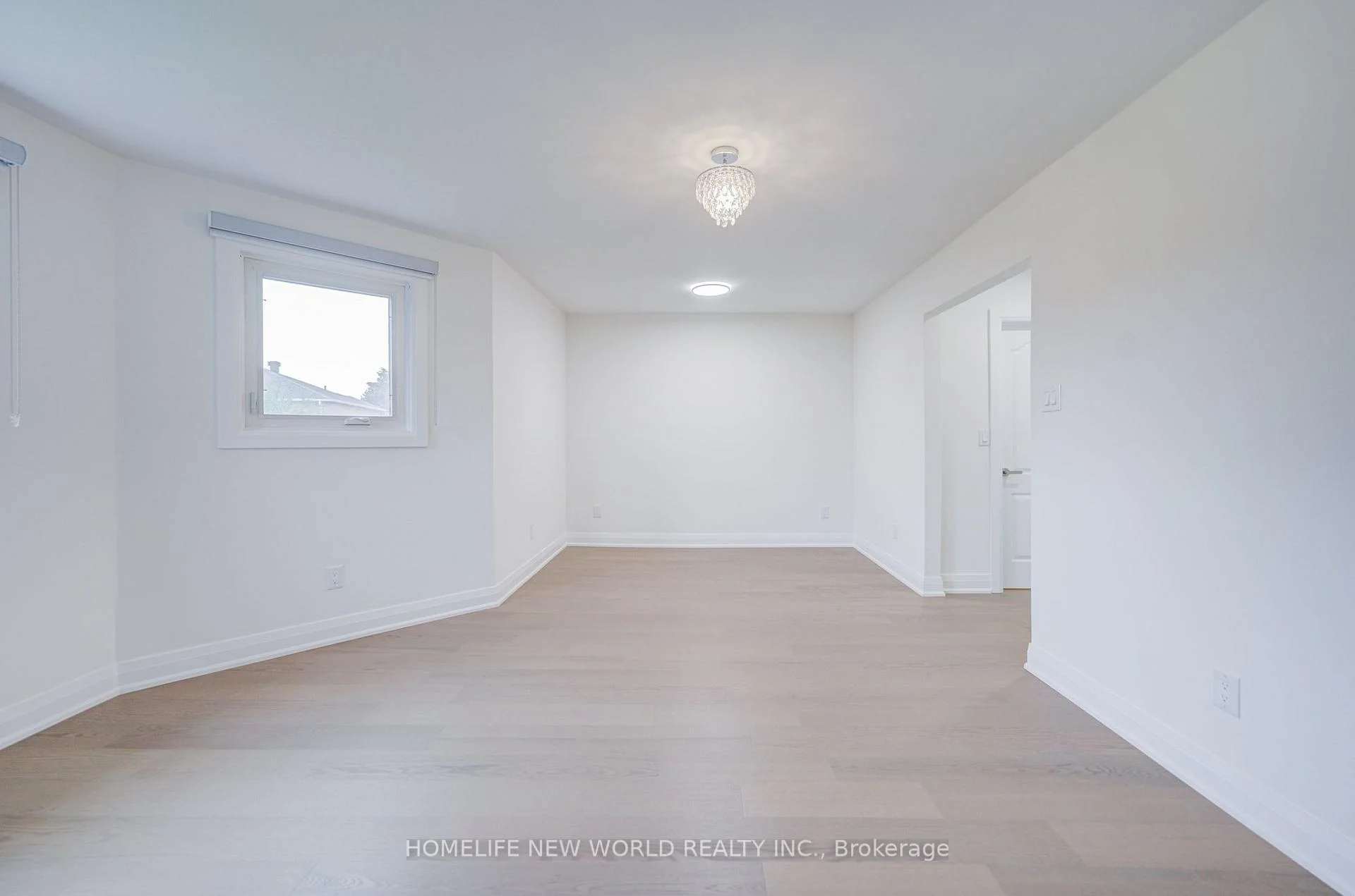 Photo 54 of 199 Harrowsmith Drive W, Mississauga, Hurontario — HOMEH