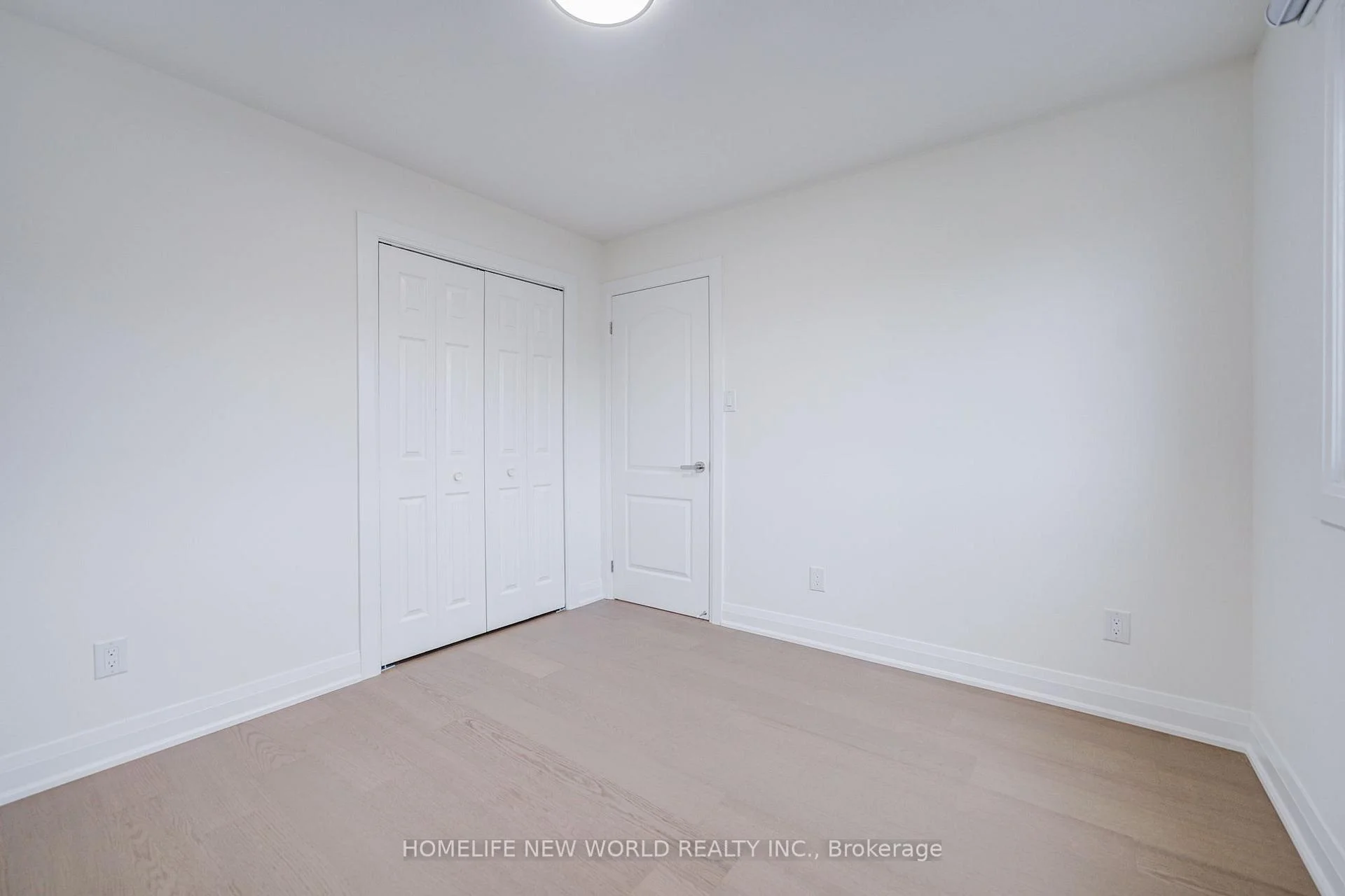 Photo 82 of 199 Harrowsmith Drive W, Mississauga, Hurontario — HOMEH