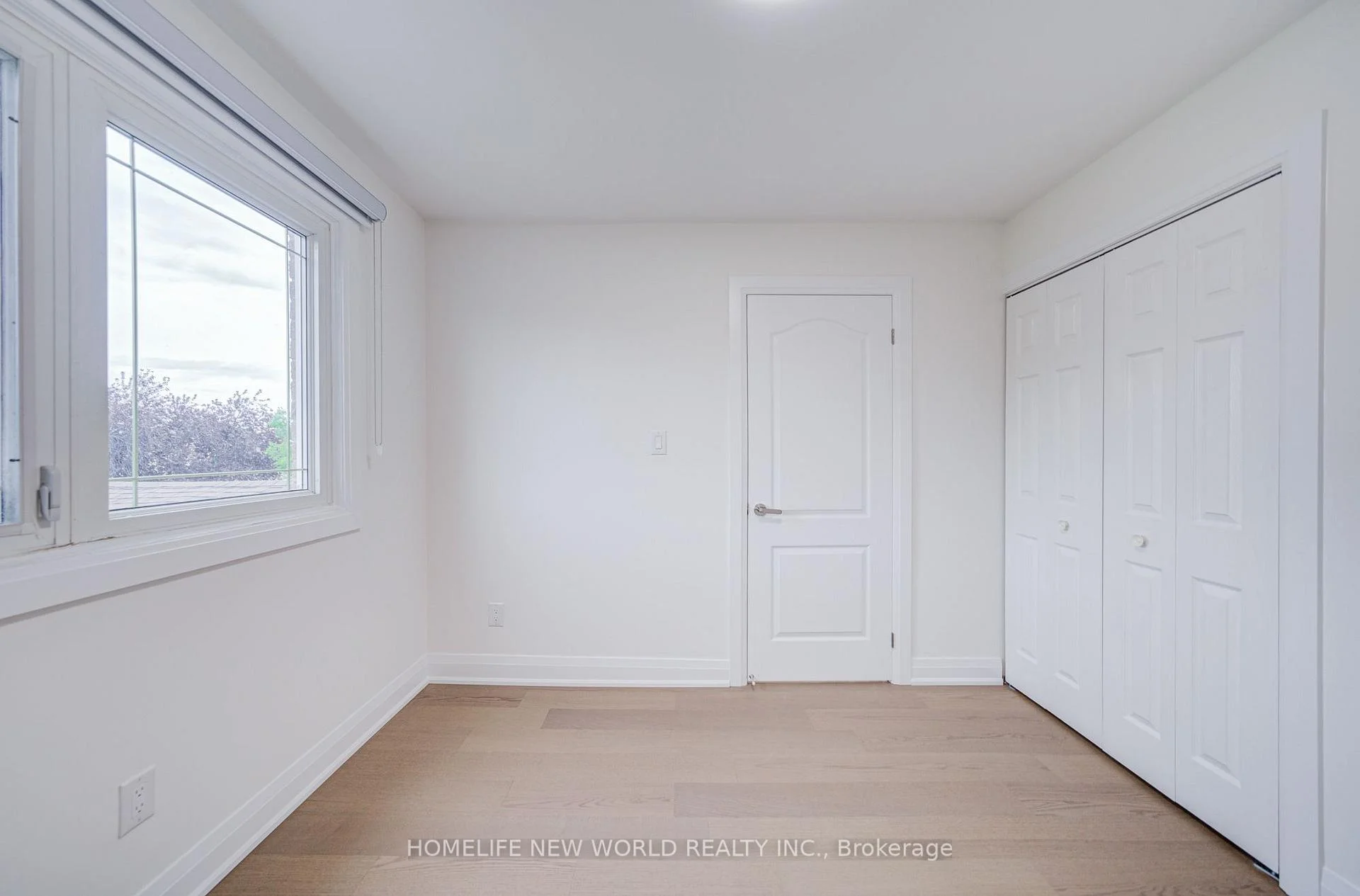 Photo 84 of 199 Harrowsmith Drive W, Mississauga, Hurontario — HOMEH