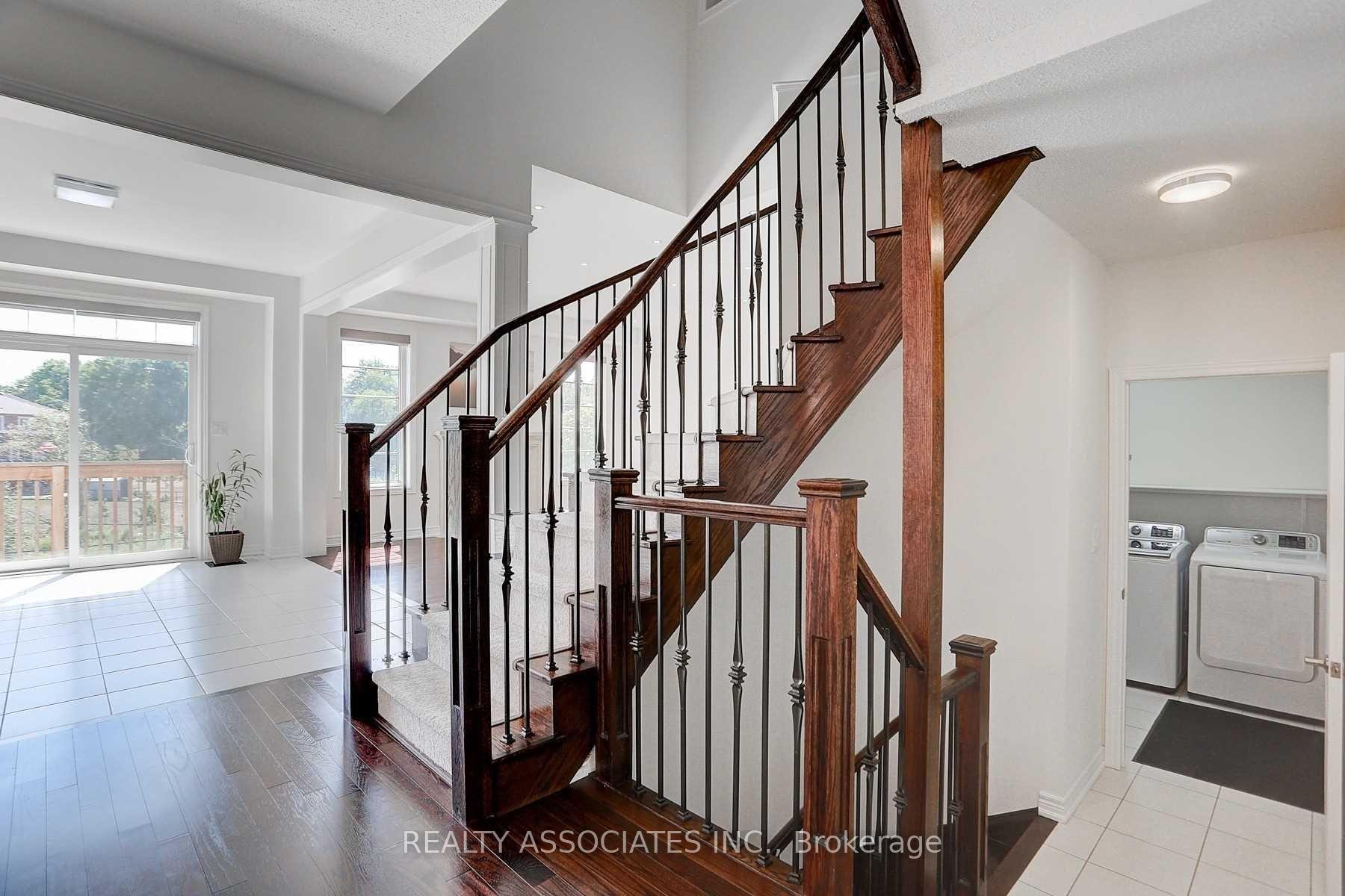 Photo 8 of 153 Roy Harper Avenue, Aurora, Rural Aurora — HOMEH