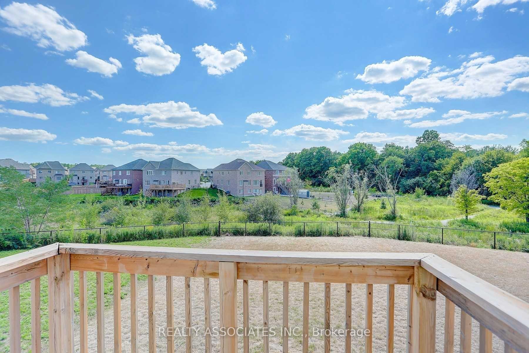 Photo 10 of 153 Roy Harper Avenue, Aurora, Rural Aurora — HOMEH