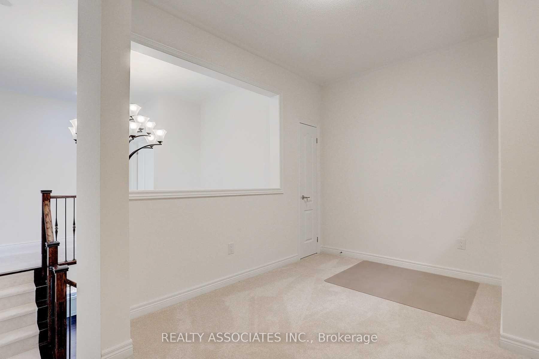 Photo 17 of 153 Roy Harper Avenue, Aurora, Rural Aurora — HOMEH