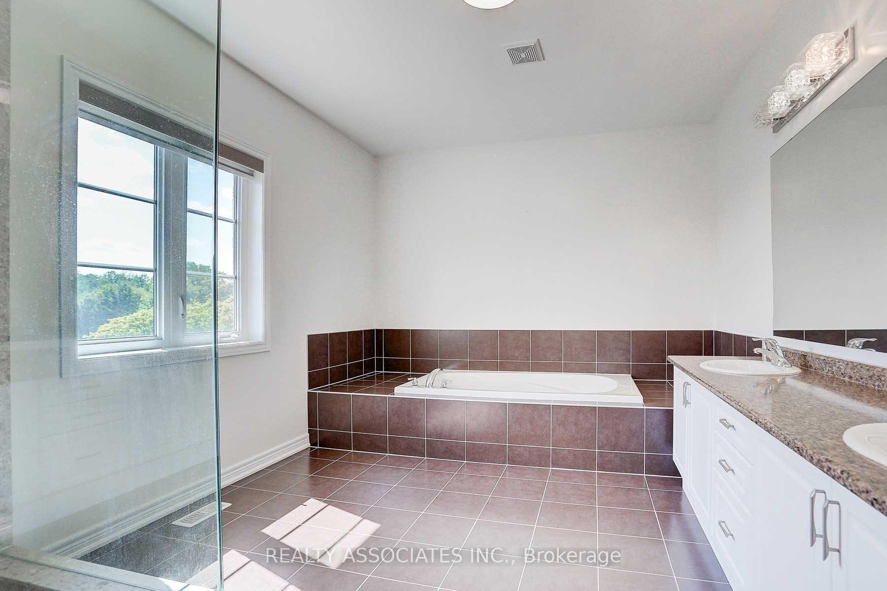 Photo 24 of 153 Roy Harper Avenue, Aurora, Rural Aurora — HOMEH
