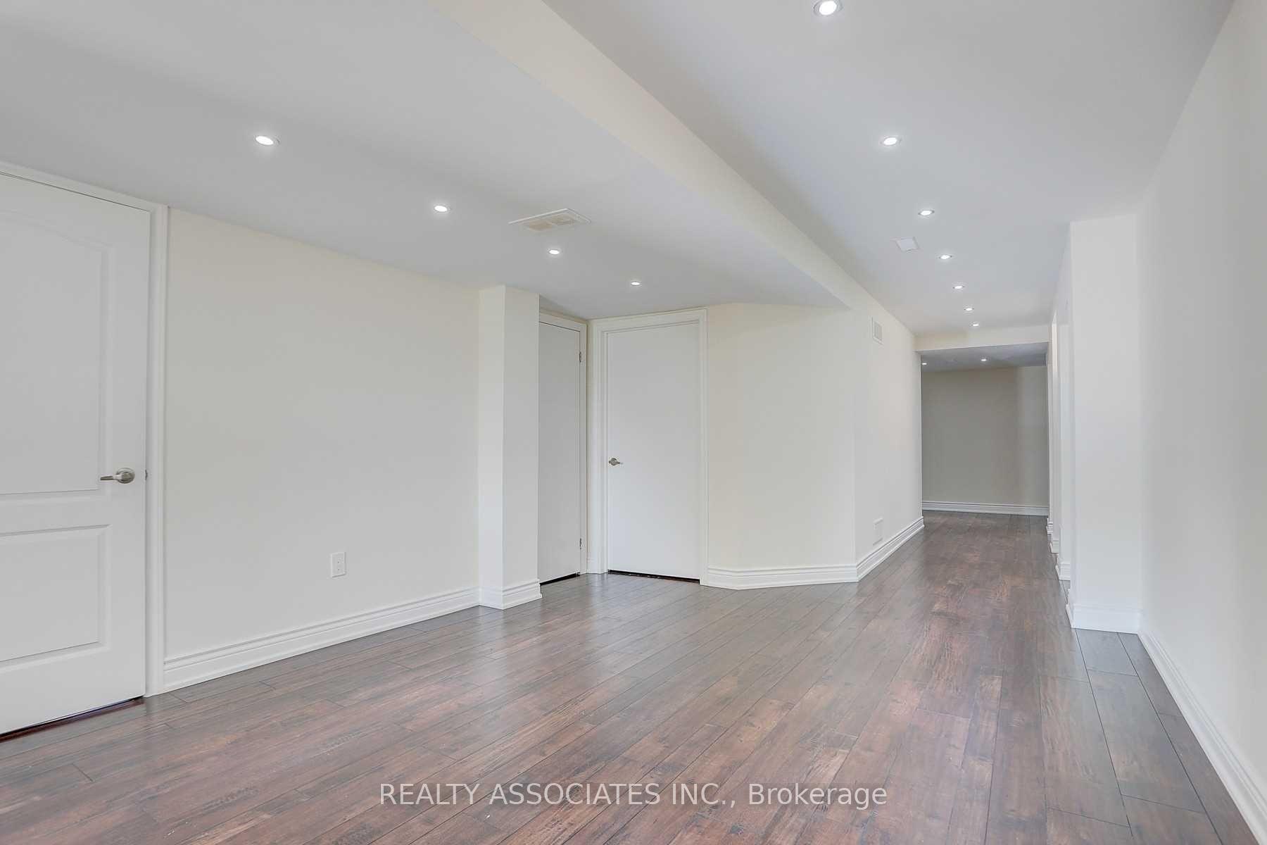 Photo 29 of 153 Roy Harper Avenue, Aurora, Rural Aurora — HOMEH