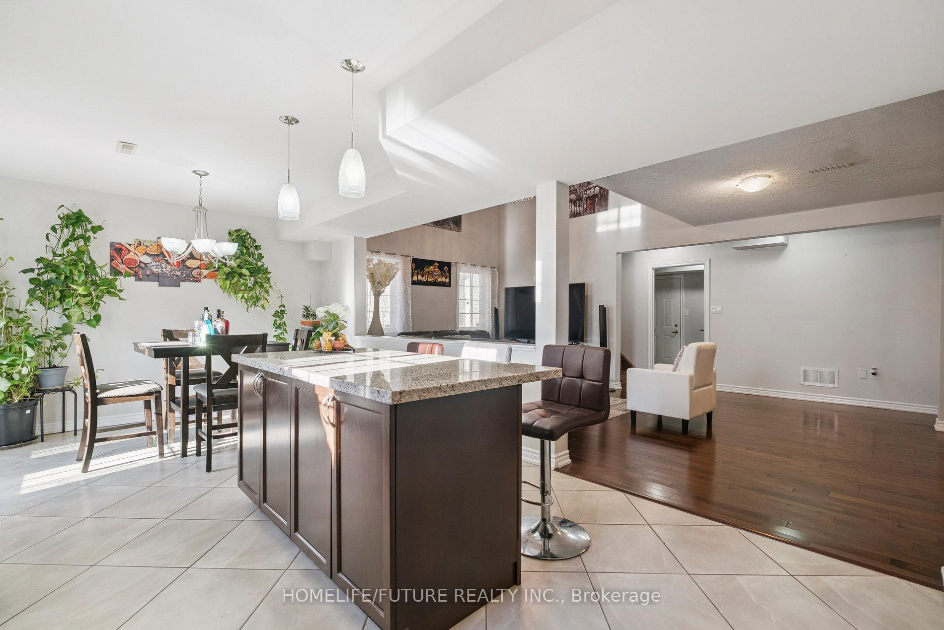 Photo 10 of 2048 Mcneil Street, Innisfil, Alcona — HOMEH