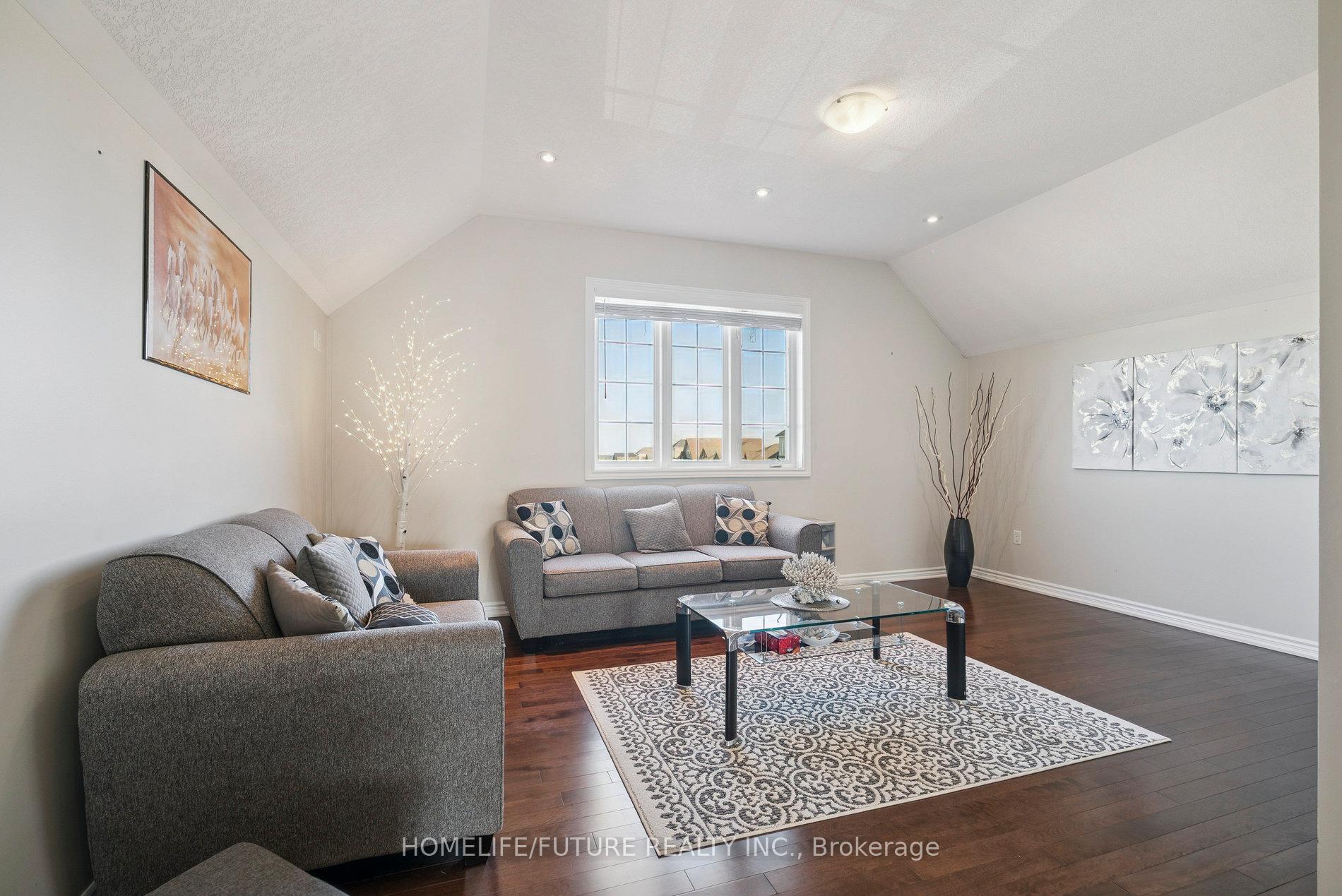 Photo 12 of 2048 Mcneil Street, Innisfil, Alcona — HOMEH